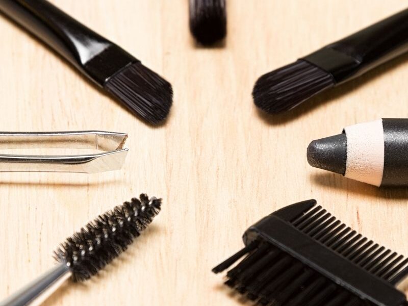 顔タイプ診断で見つける「私だけの眉」：印象を劇的に変える眉メイクの秘訣